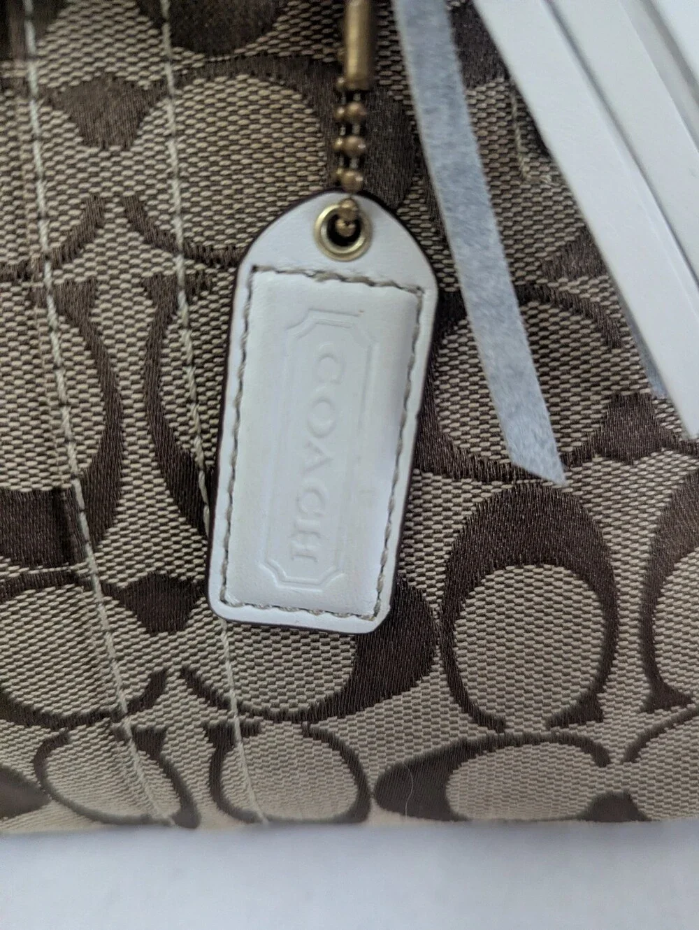 COACH Hamptons Signature Canvas Shoulder Bag Brown Monogram White Leather H0673